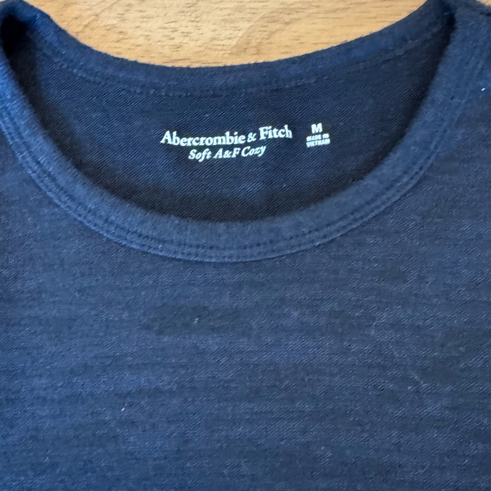 Abercrombie and Fitch long sleeve bundle - medium - Picture 3 of 5